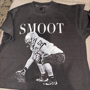 I love this shirt! I can’t wait to wear it for Friday night football games. It’s excellent quality and met every expectation